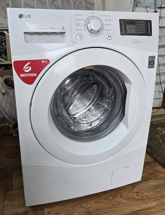 Продам стиральная машина LG автомат 8 кг большой в хорошем рабочем