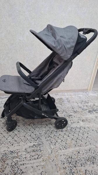 Продам коляску Easywalker mini