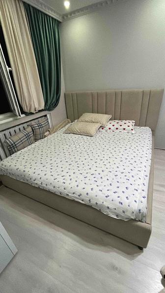 Кровать двуспальная