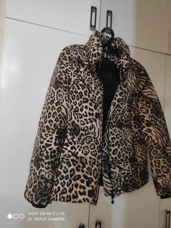 Продам зимнюю курточку