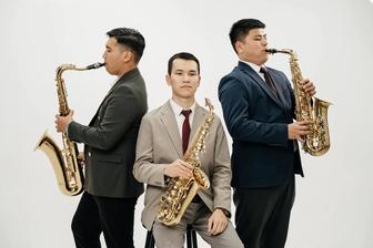 Группа Sazmood саксофонисты