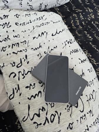 Продам телефон Samsung S25 128g