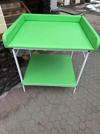 Пеленальный столик