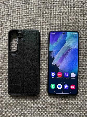 SAMSUNG S21 FE 5G 6/128 GB в отличном состоянии, без ремонта