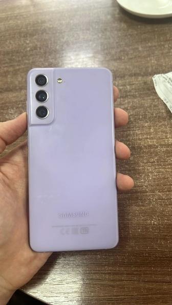SAMSUNG S21 FE 5G 8/256 GB в отличном состоянии, без ремонта