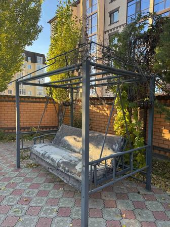 Садовый диван качеля