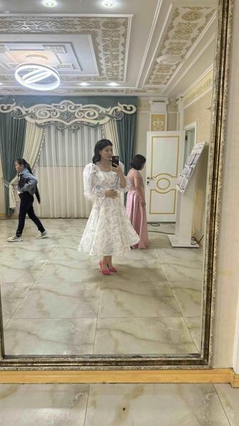 Вечерняя платье