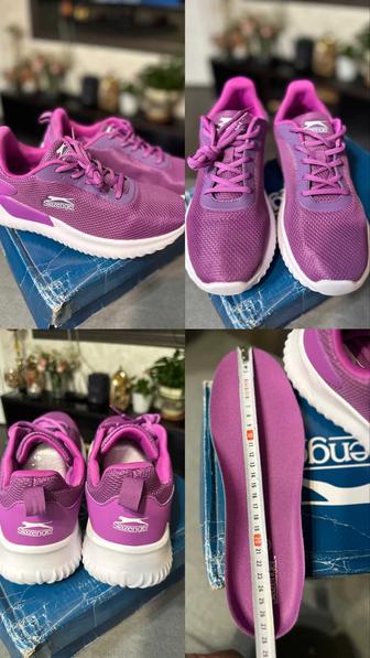 Женские кроссовки