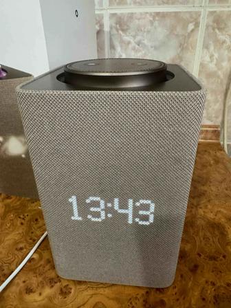 Алиса Яндекс Станция Макс Зигби