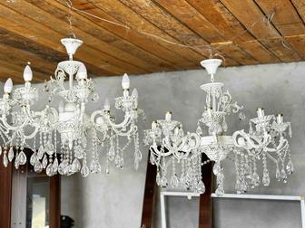 Продается люстра две одинаковые