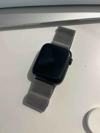 Продам Apple Watch  44мм