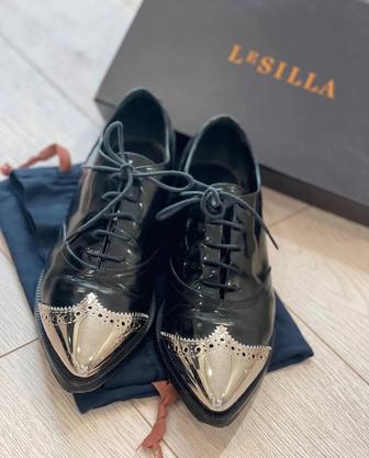 Женские туфли Lesilla