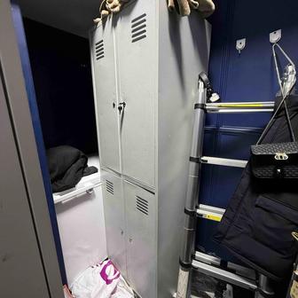 Продам шкаф с ячейками