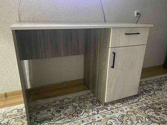 Продам стол в отличном состоянии