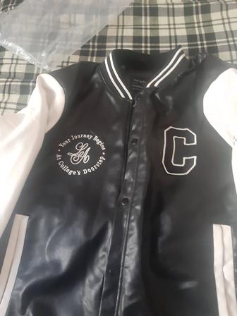 Продам куртку 54 размер