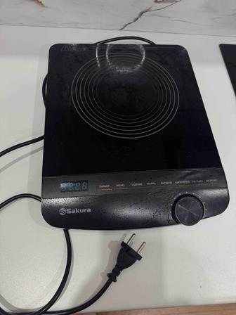 Продам настольную электрическую плиту в отличном состоянии