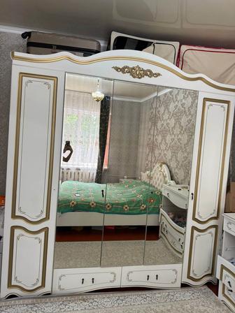 Гарнитур