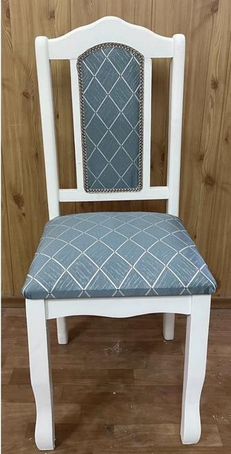 Стол и стулья все вместе