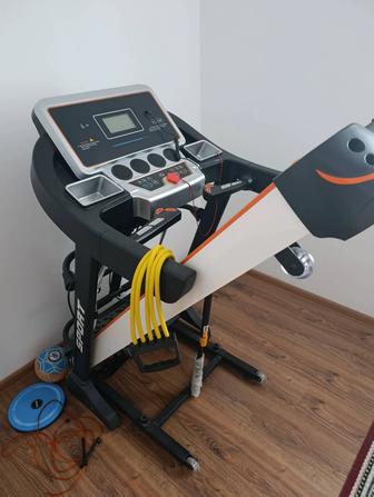 Продаю беговую дорожку