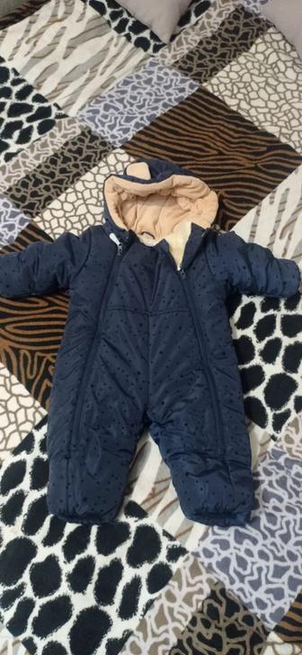 Зимний комбинезон для малышей