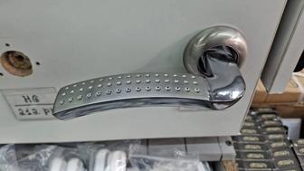 Мастер любой сложности
 Входные и межкомнатные двери
 Замена замков