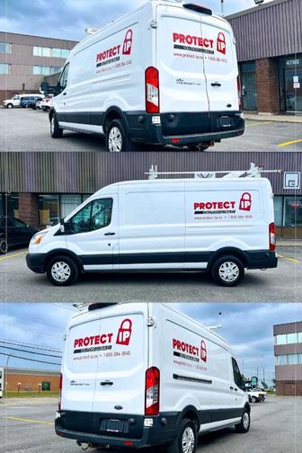 Брендирование автомобиля, наклейка на машину, реклама на машину