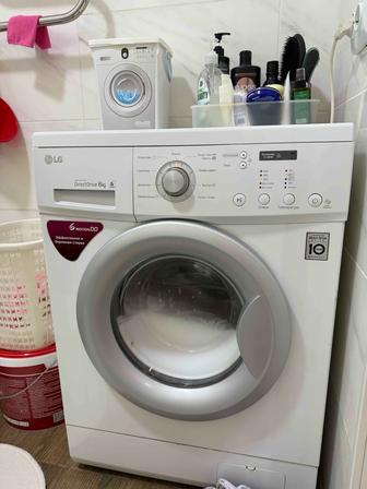 Стиральная машина автомат