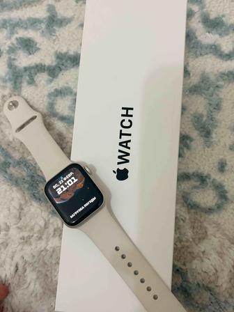 Apple Watch SE 2 (40 мм)