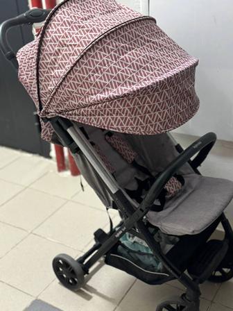 Продам прогулочную коляску,inglesina