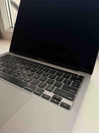 Продам MacBook Pro 13 M1