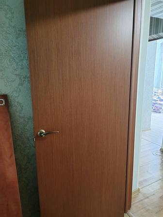 Продам двери шпон б/у