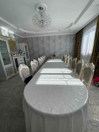 Продаем 5 метровый стол