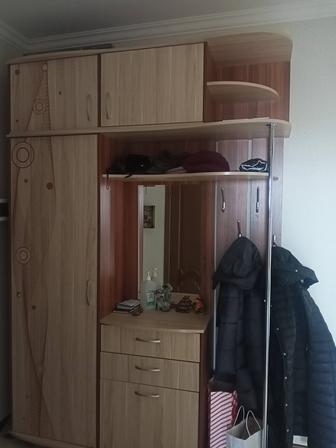Продаю прихожую