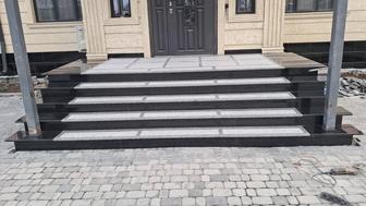 Делаем из гранита лестницы , балясины , цоколь. Навесы из металла