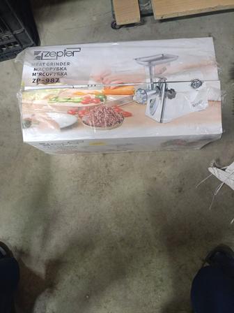 Электрическая мясорубка