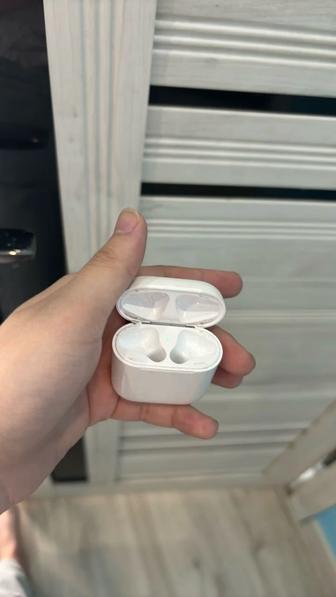 Продается кейс от AirPods 2