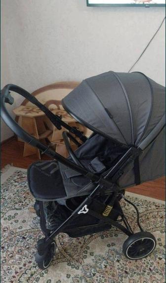 Коляска даром
