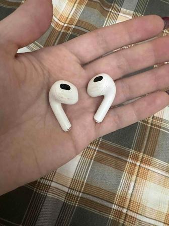 Продаю наушники AirPods Pro (без кейса)