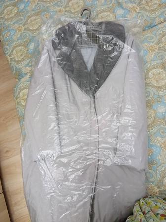 Продам стеганное пальто с норковым воротником фирмы Рафаэлло