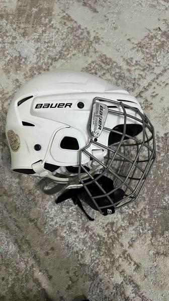 Экипировка для хоккей (щитки, наколенники, шлем, коньки и тп)