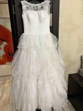 Продам свадебные платья