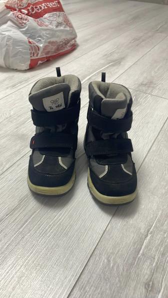 Зимние ботинки