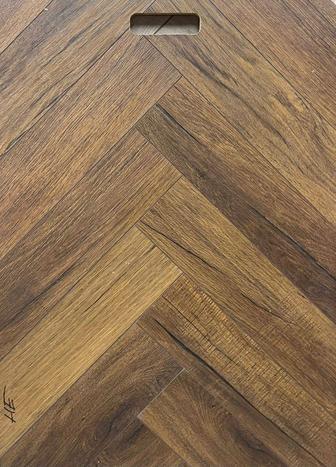 Ламинат ,Кварцвиниловая