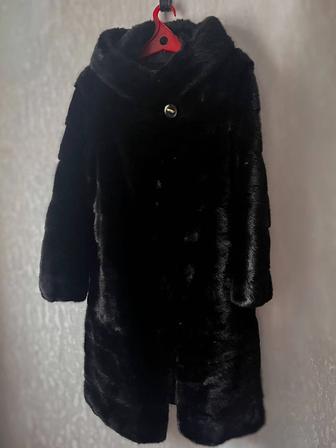 Продам норковую шубу -трансформер, размер 48-50.