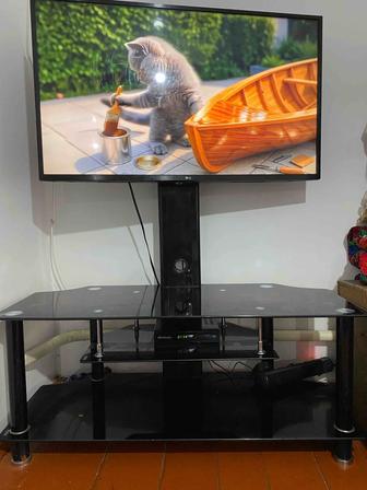 Под телевизор