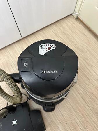 Продается пылесос Roboclean