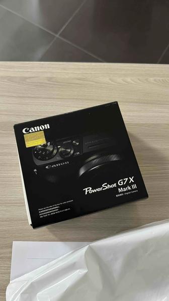 Canon G7X Mark III