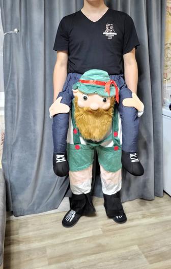 Костюм-наездник, Верхом на гноме