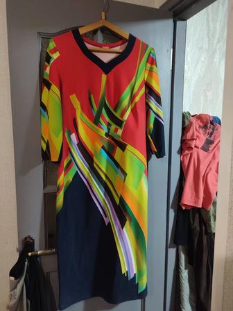 Отдам даром женское платье.