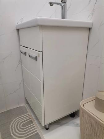 Продам раковину со шкафчиком